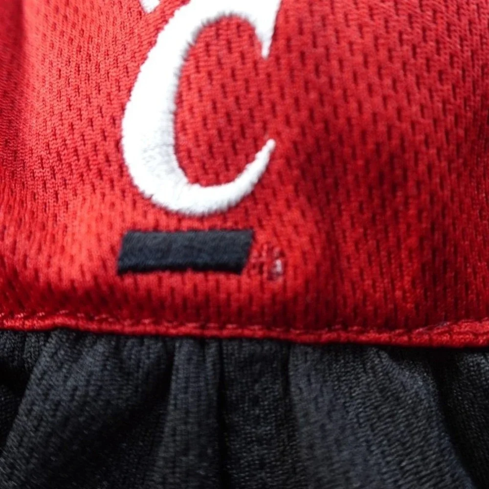 Cincinnati Bearcats Shorts Mens M Black Red Adidas NCAA Basketball Athletic Mesh